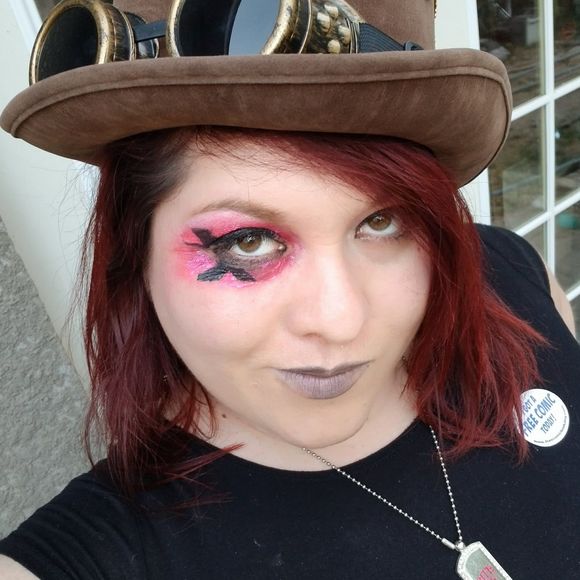 Meet your Posher, Jessica - Picture 1 of 1